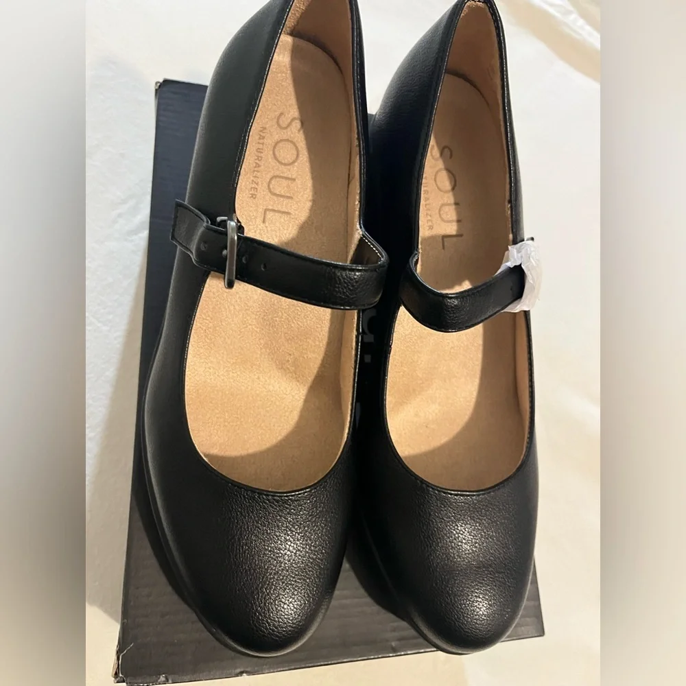 SOUL Naturalizer Black Mary Jane Platform Flats
